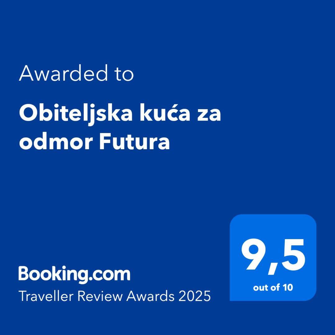 Obiteljska Kuca Za Odmor Futura Villa Милна Екстериор снимка